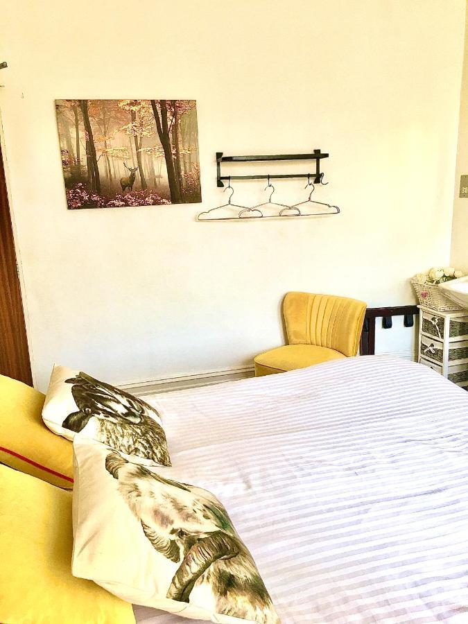 Highfield Guesthouse 4*