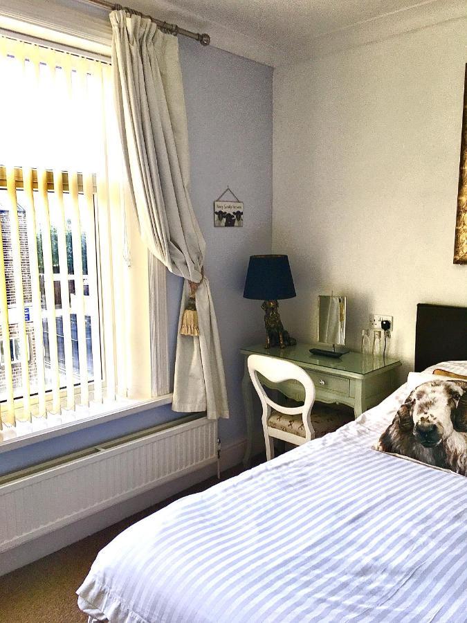 Highfield Guesthouse Guest house 4*
