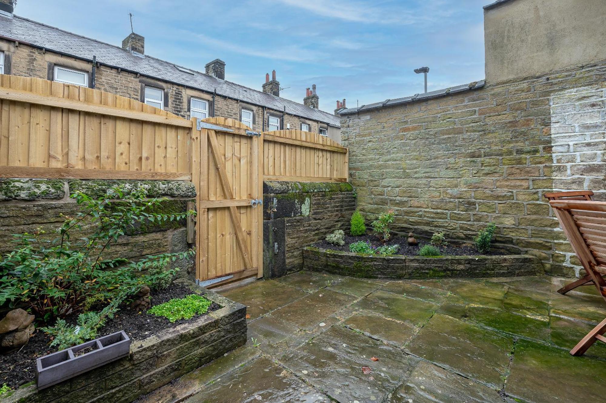 Dale Side - * Skipton