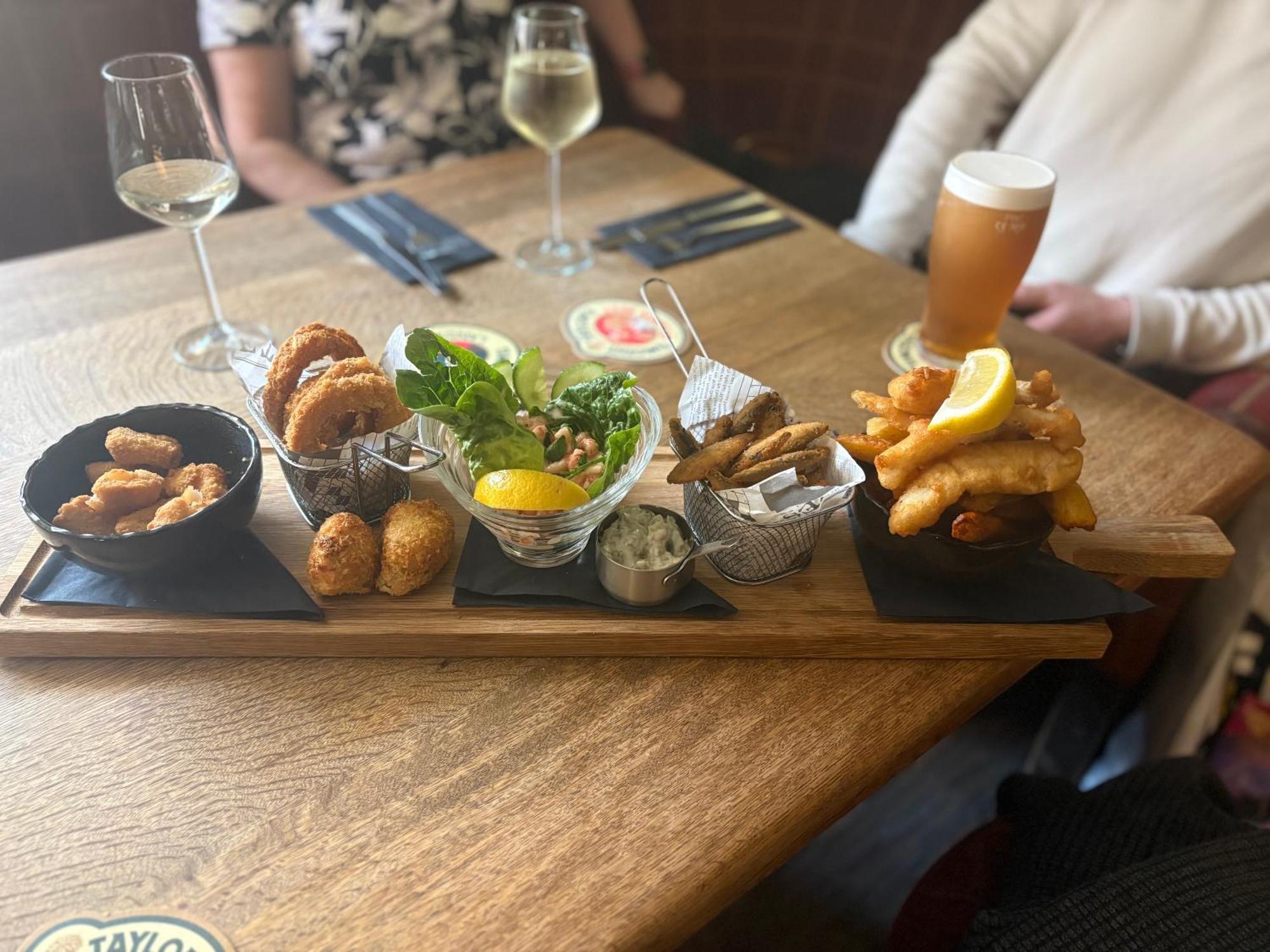 Masons Arms Inn 2*
