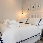 Acorn Cottage