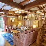 Host & Stay - The Cottage Barn