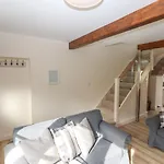 1 Grosvenor Farm Cottages