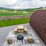 Malhamdale Glamping