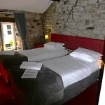 The George Inn