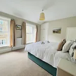 Arthur\'S Cottage