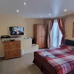 Town House B & B
