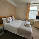 Westfield House - Characterful 7 Bedroom Townhouse