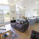 Squirrel Lodge
