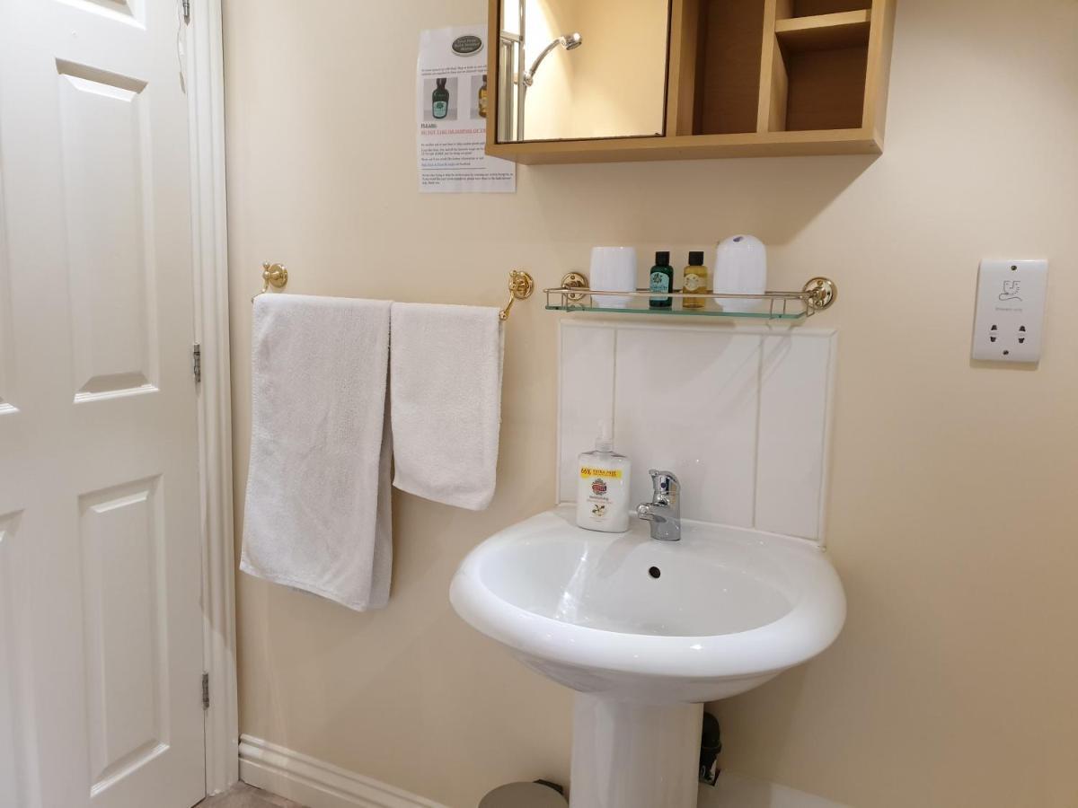 Town House Guest house *