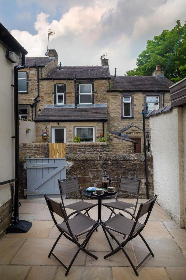 Aire Vue - * Skipton