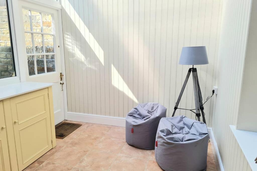 Westfield House - Characterful 7 Bedroom Townhouse