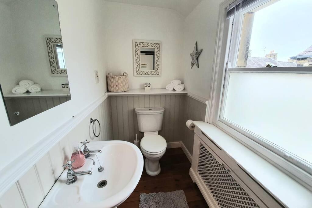 Westfield House - Characterful 7 Bedroom Townhouse Casa de férias
