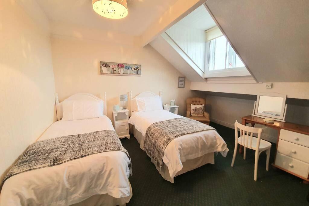 Westfield House - Characterful 7 Bedroom Townhouse Casa de férias Skipton