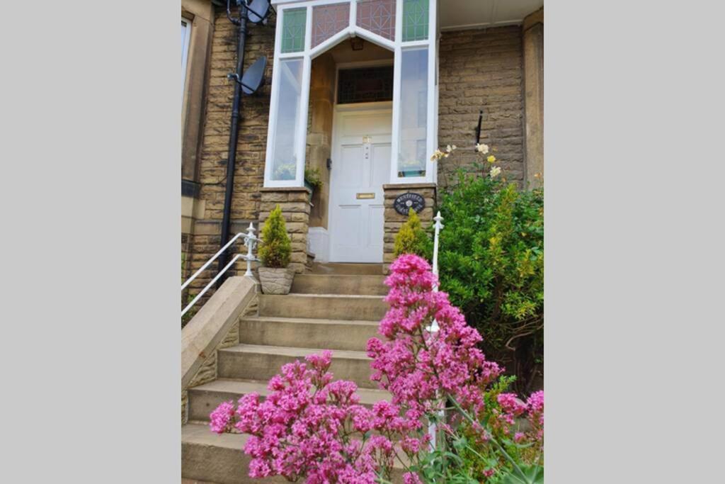 Westfield House - Characterful 7 Bedroom Townhouse Casa de férias Skipton