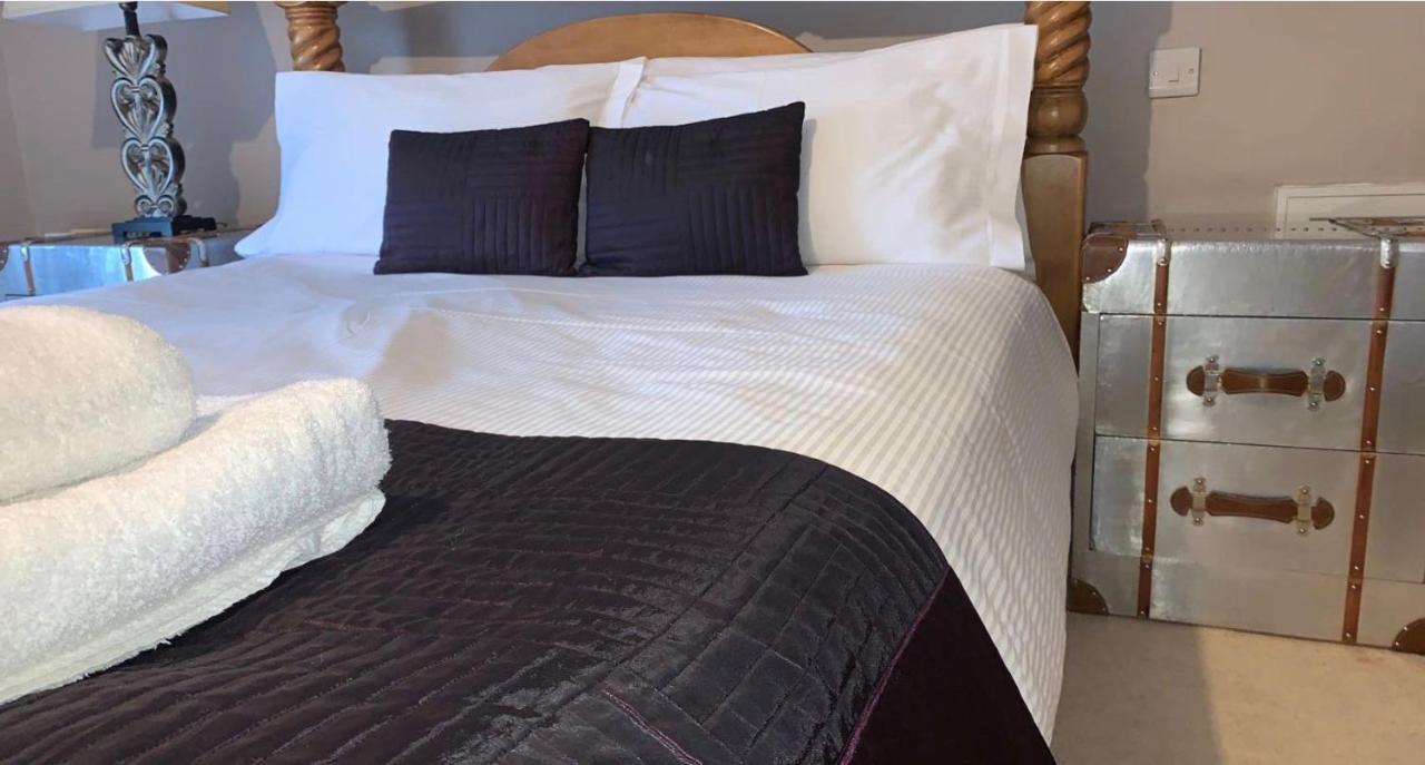 The Curious Fox Bed & Breakfast Skipton