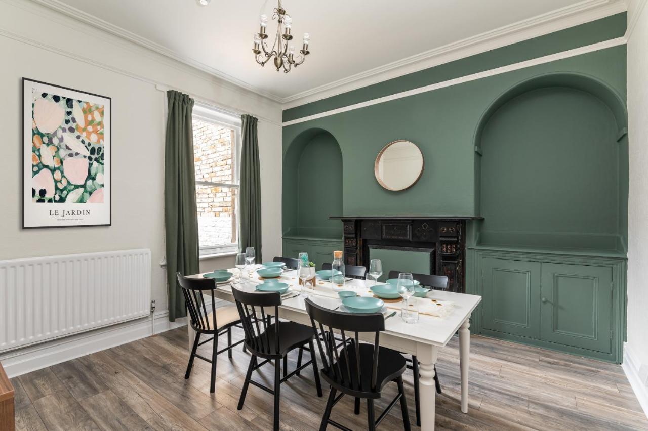 Holiday home Stunning House By Yorksha