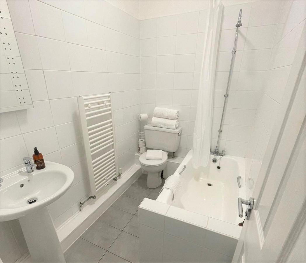 The Unicorn Bed & Breakfast 4*