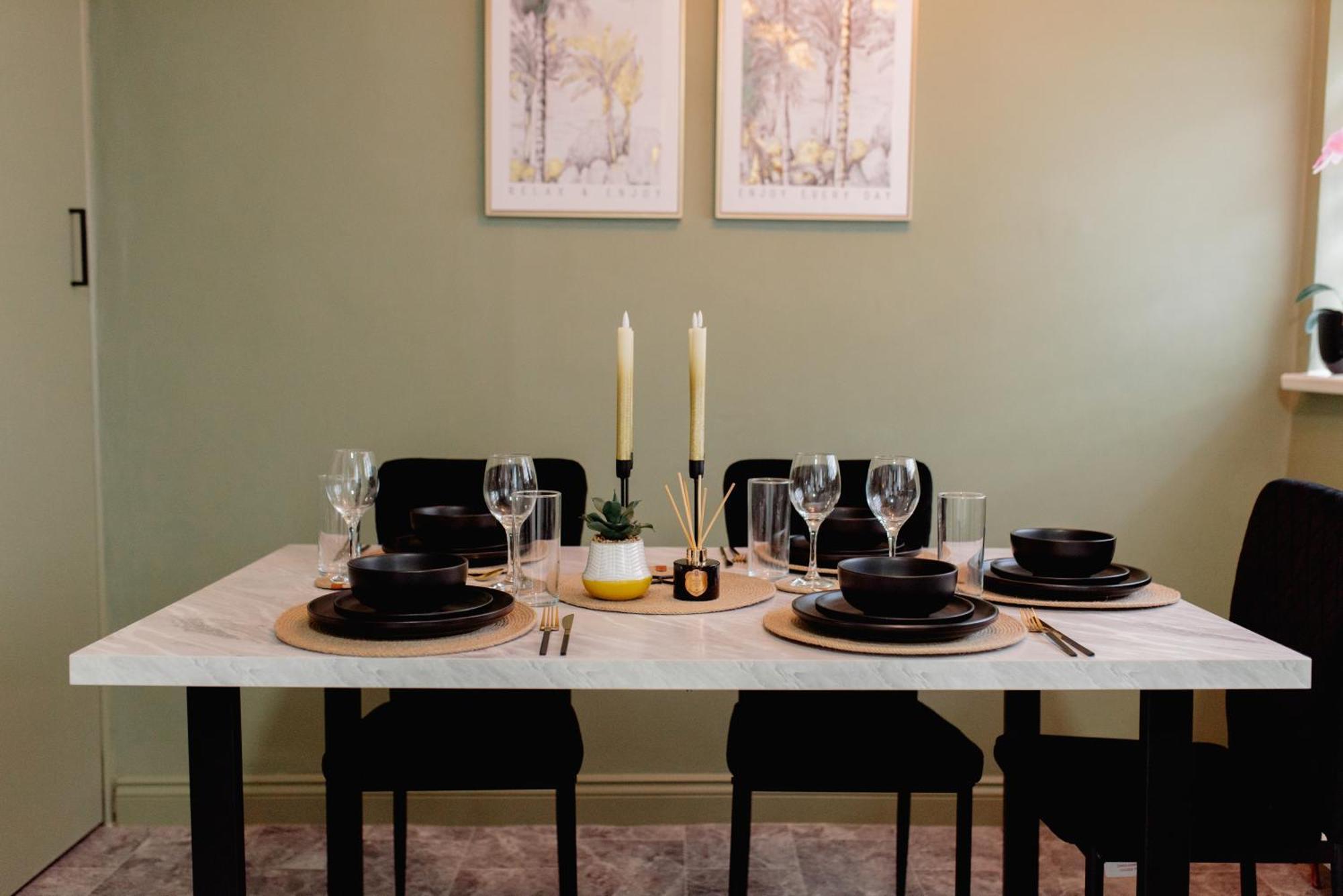 Bowling Terrace By Above Rubies - Stylish, 3 Bedroom, Pet Friendly House In Holiday home Skipton