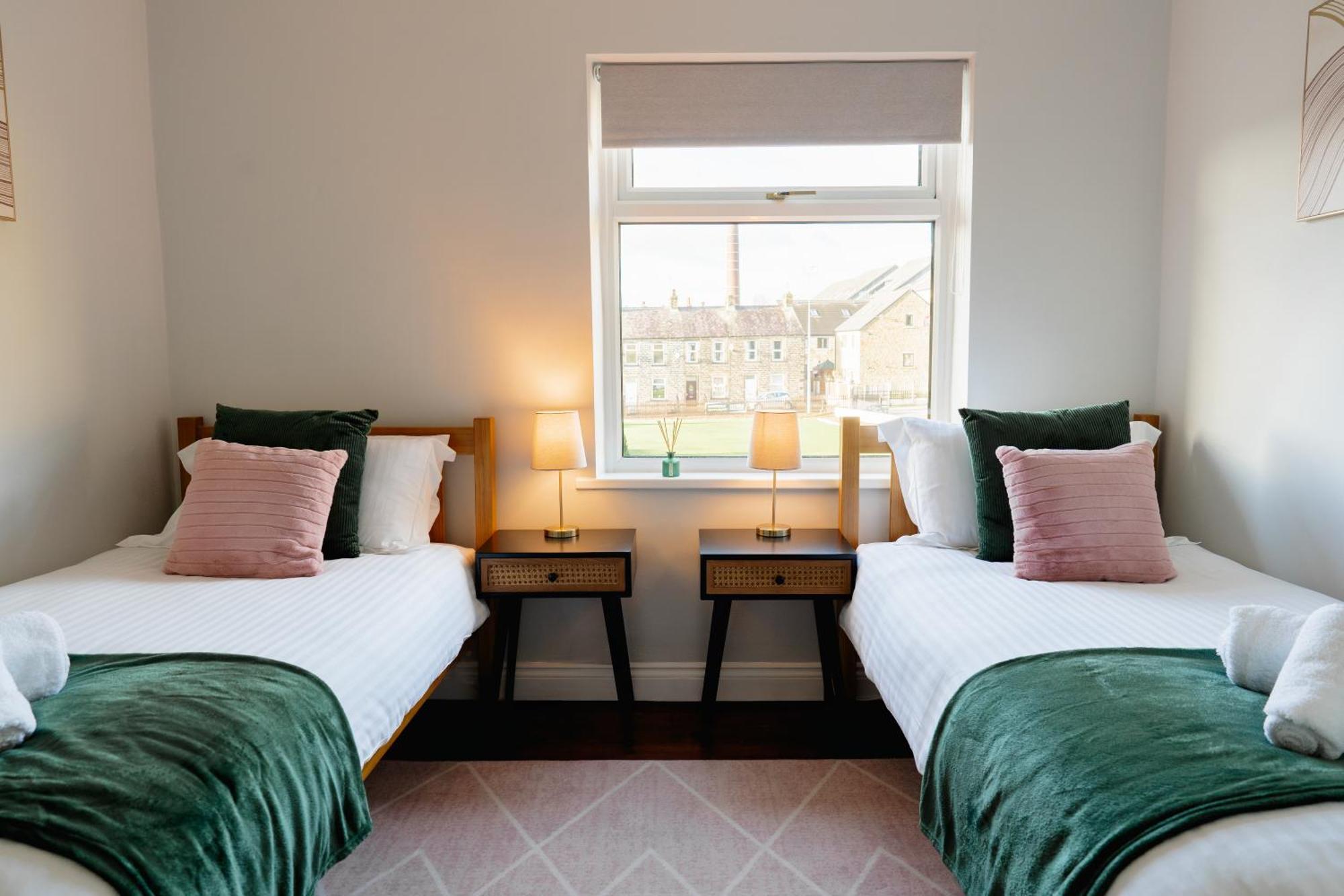 Holiday home Bowling Terrace By Above Rubies - Stylish, 3 Bedroom, Pet Friendly House In Skipton