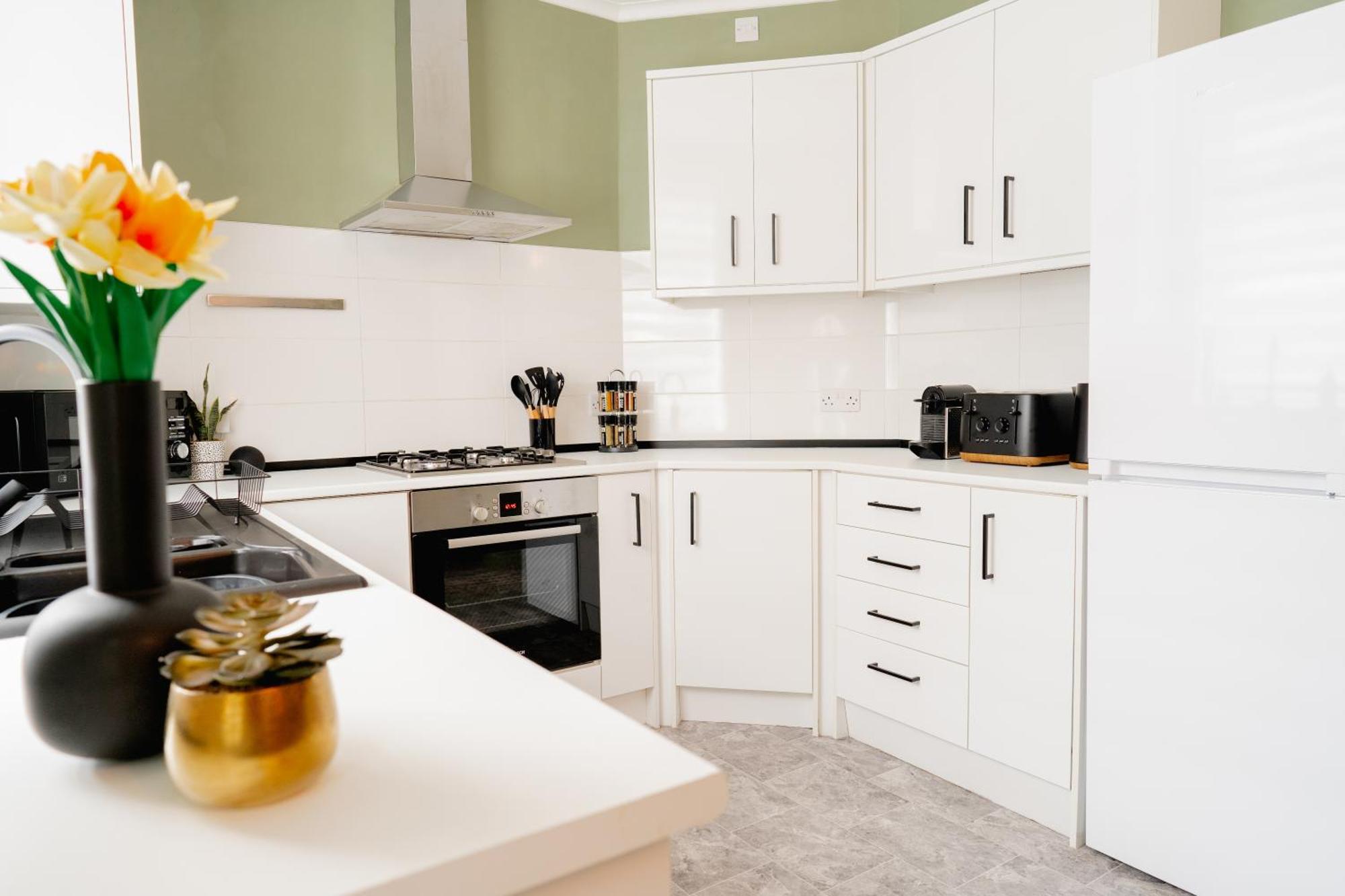 Holiday home Bowling Terrace By Above Rubies - Stylish, 3 Bedroom, Pet Friendly House In