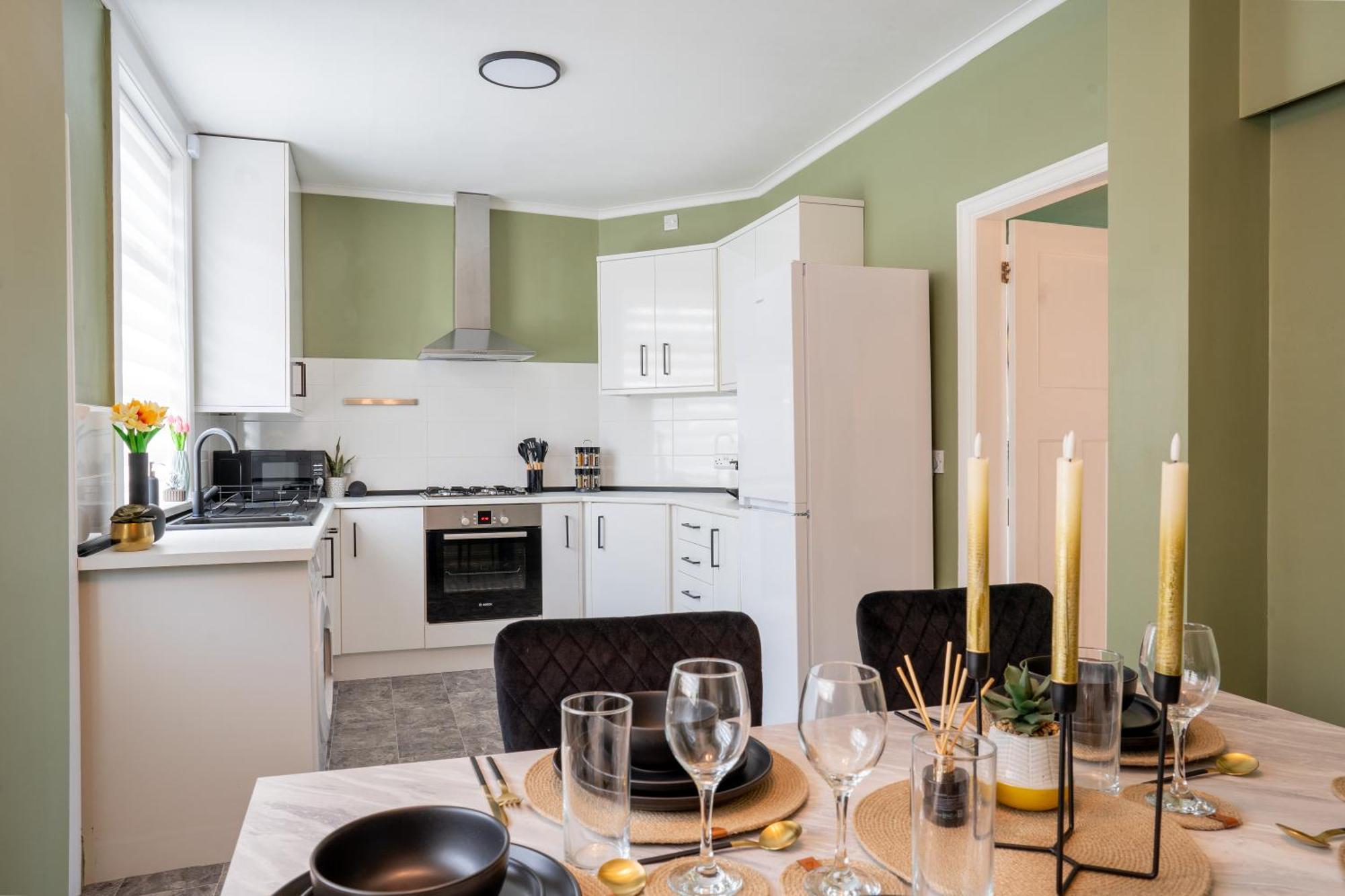 Holiday home Bowling Terrace By Above Rubies - Stylish, 3 Bedroom, Pet Friendly House In