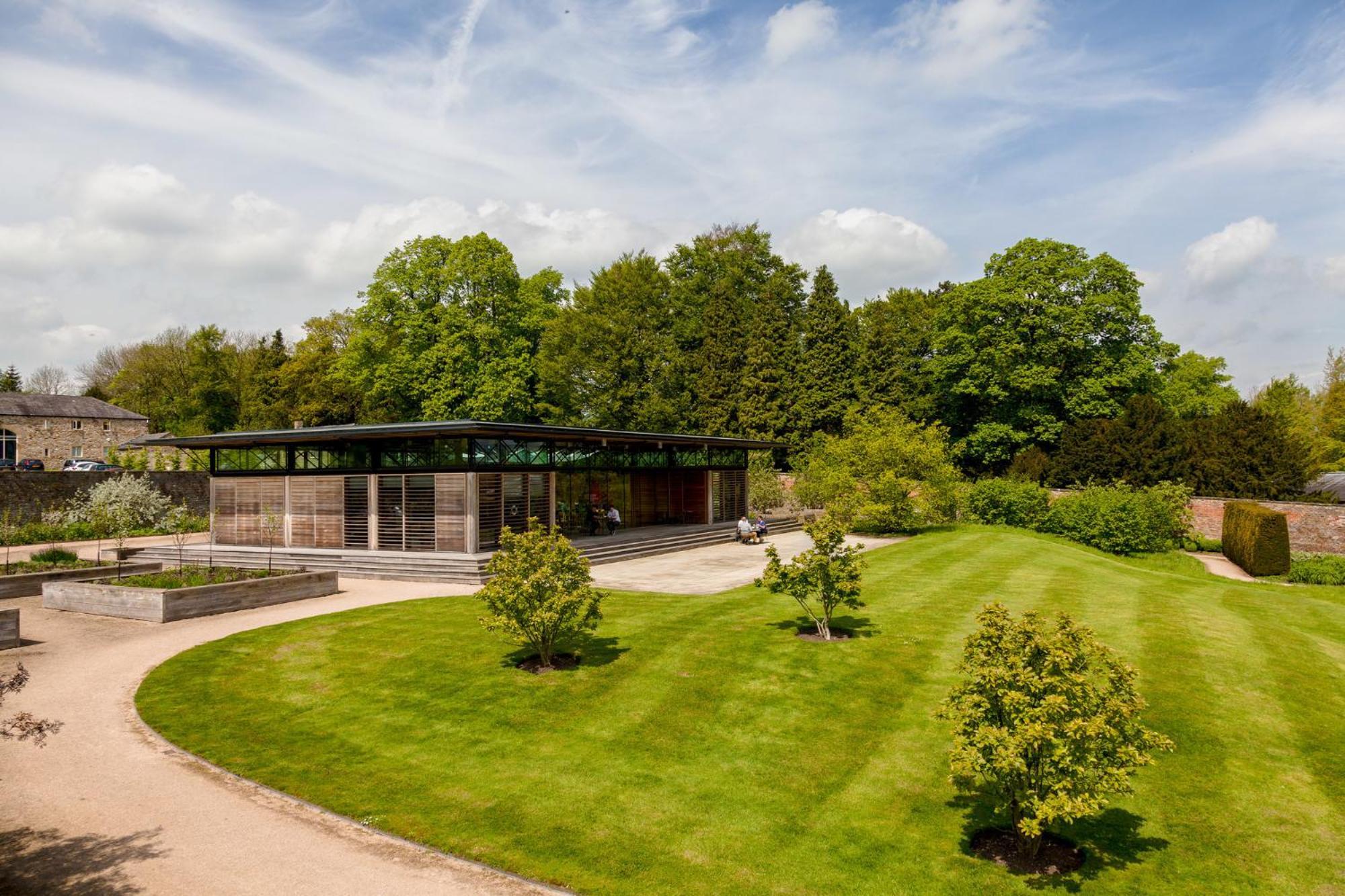 Chapel Flat In Broughton Hall Apartment