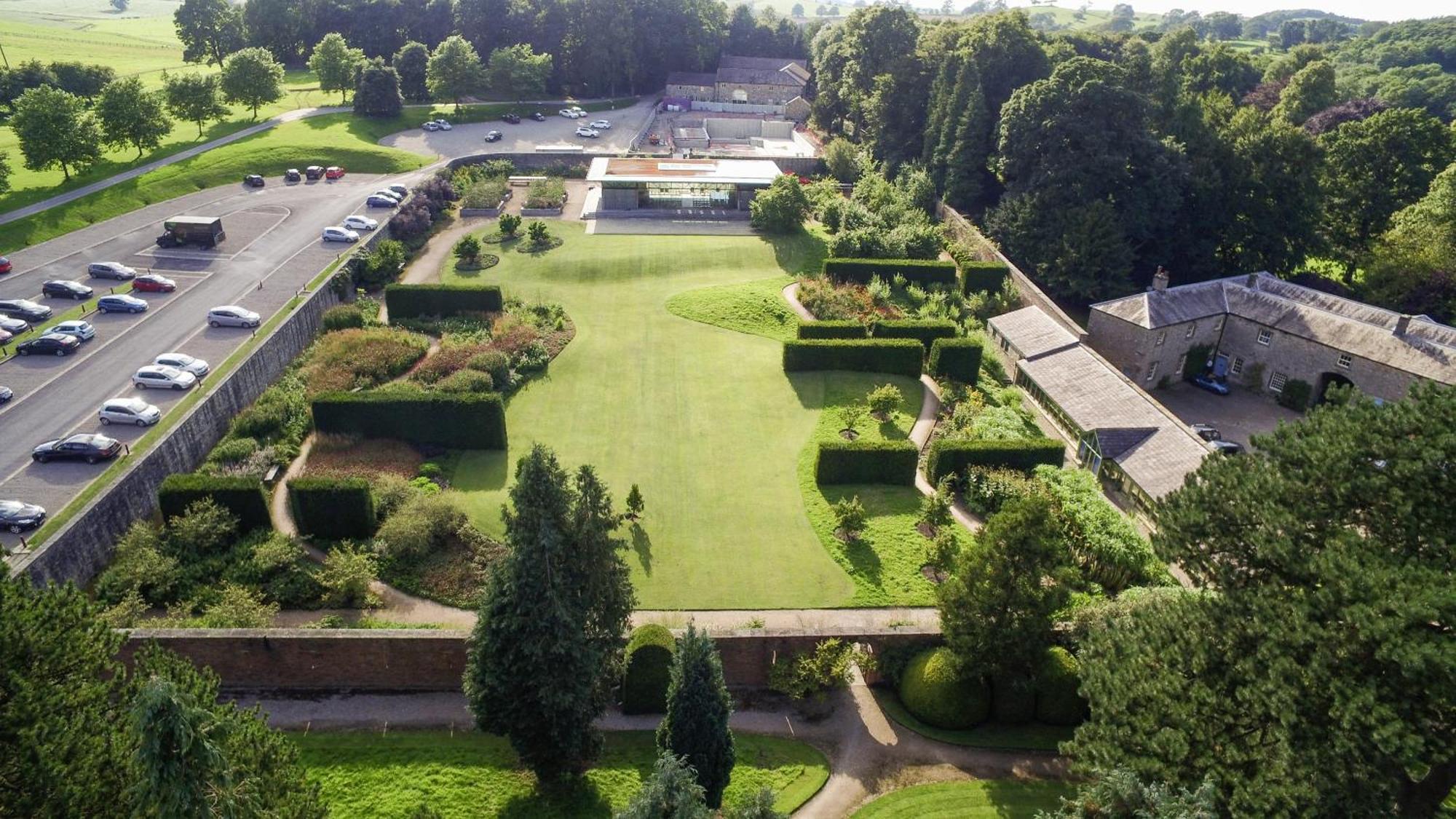 Bell Flat In Broughton Hall Apartment