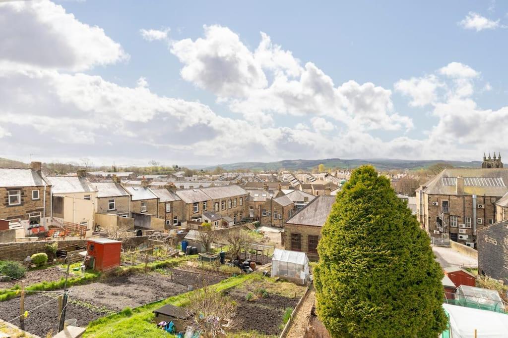 Holiday home 'the Cobbles' - Central, Stylish, Garden, Views Skipton