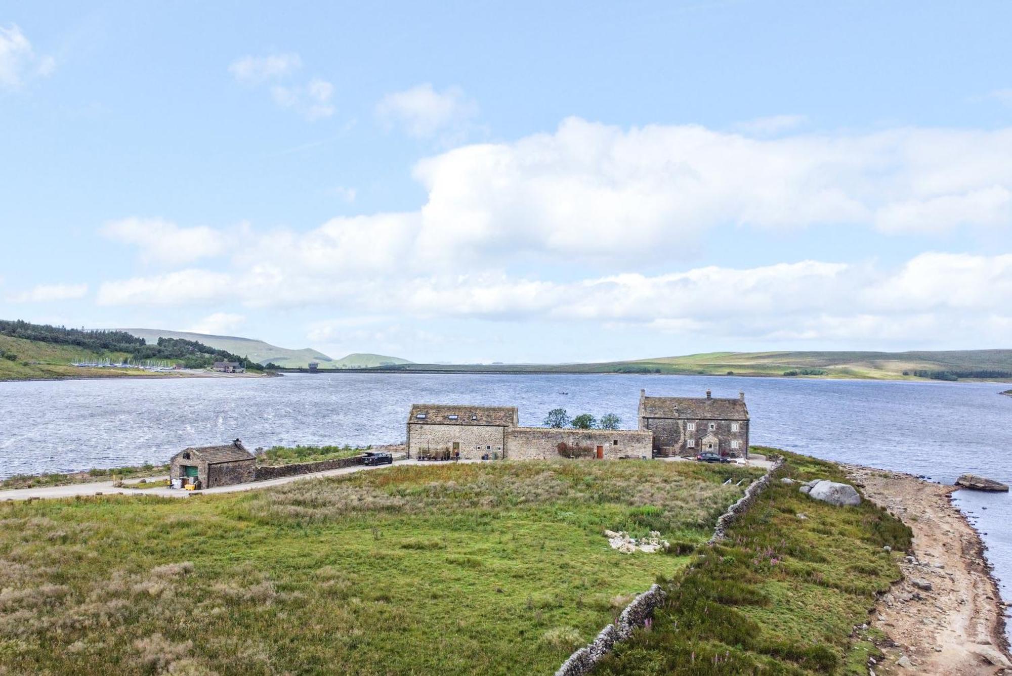 Snave Barn Holiday home *