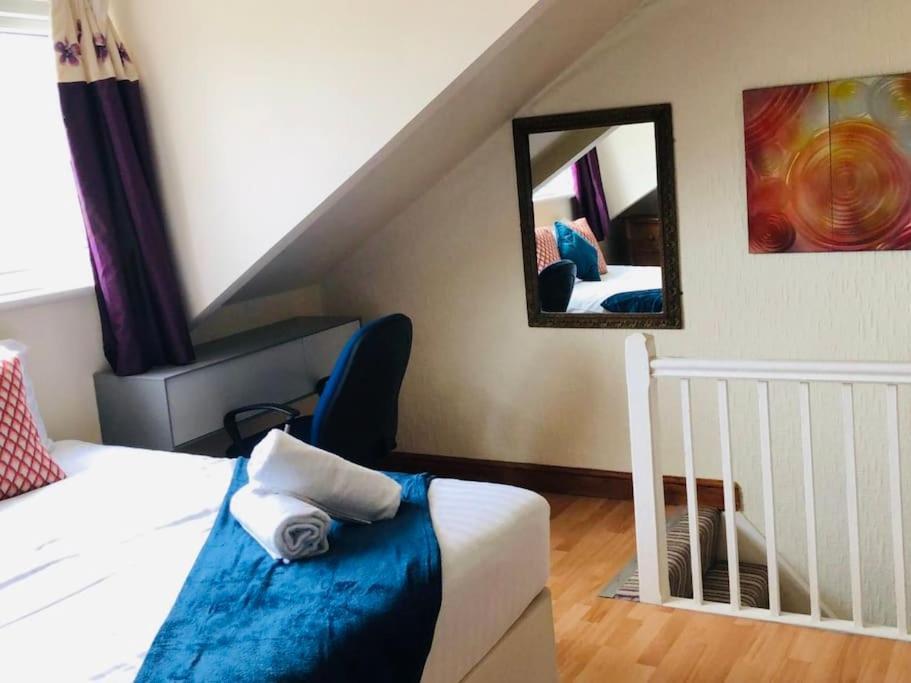 Holiday home Riverside Retreat Sleeps 7 *