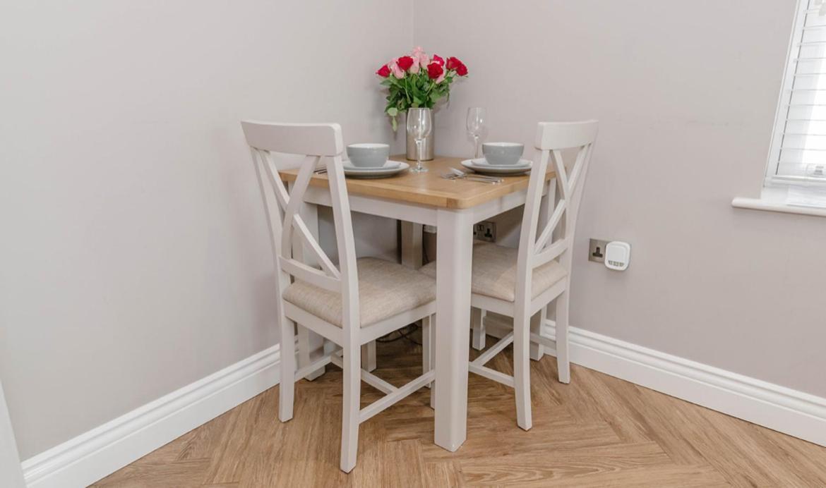 - Devonshire Court Apartment