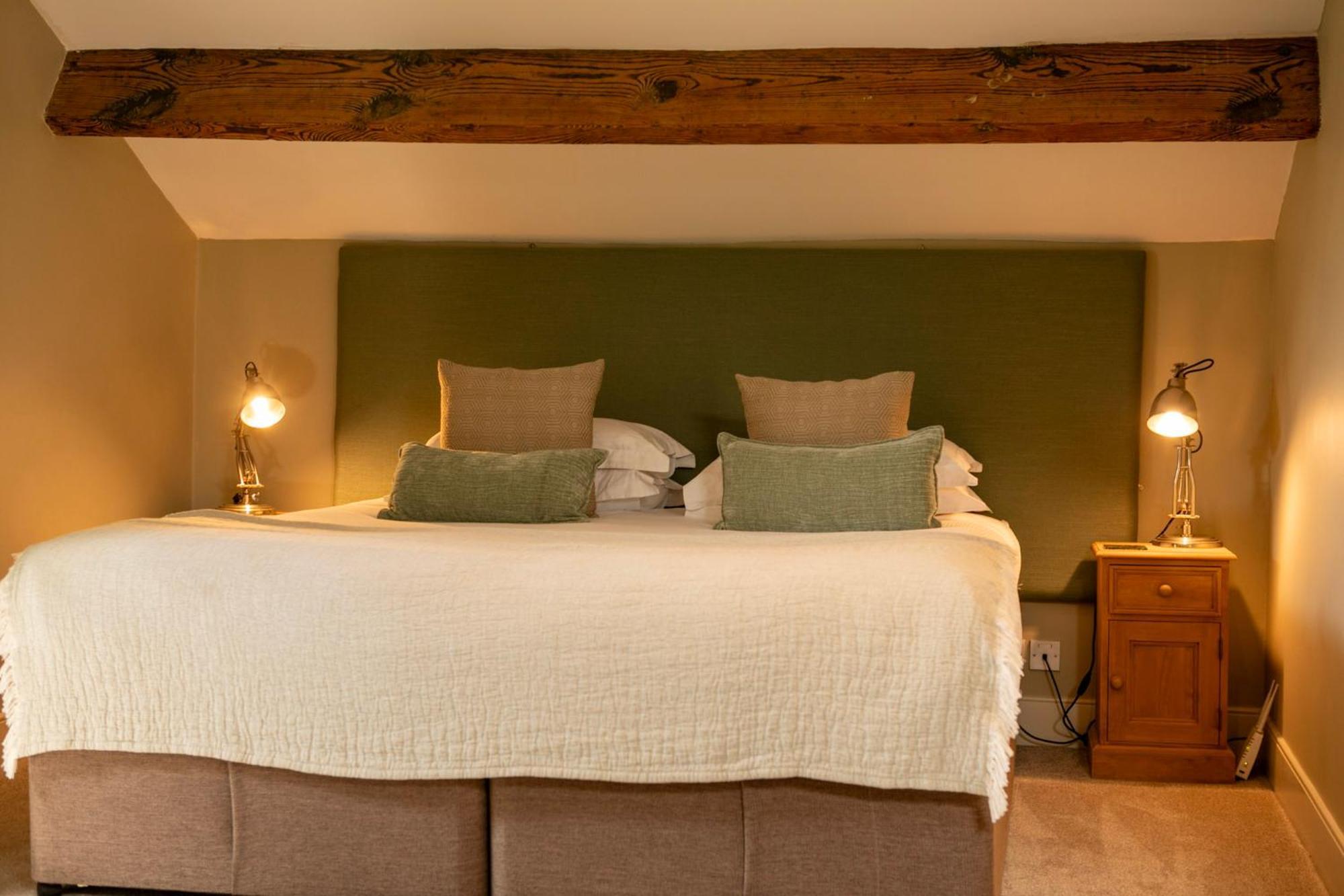 Inn The Coach House 2*