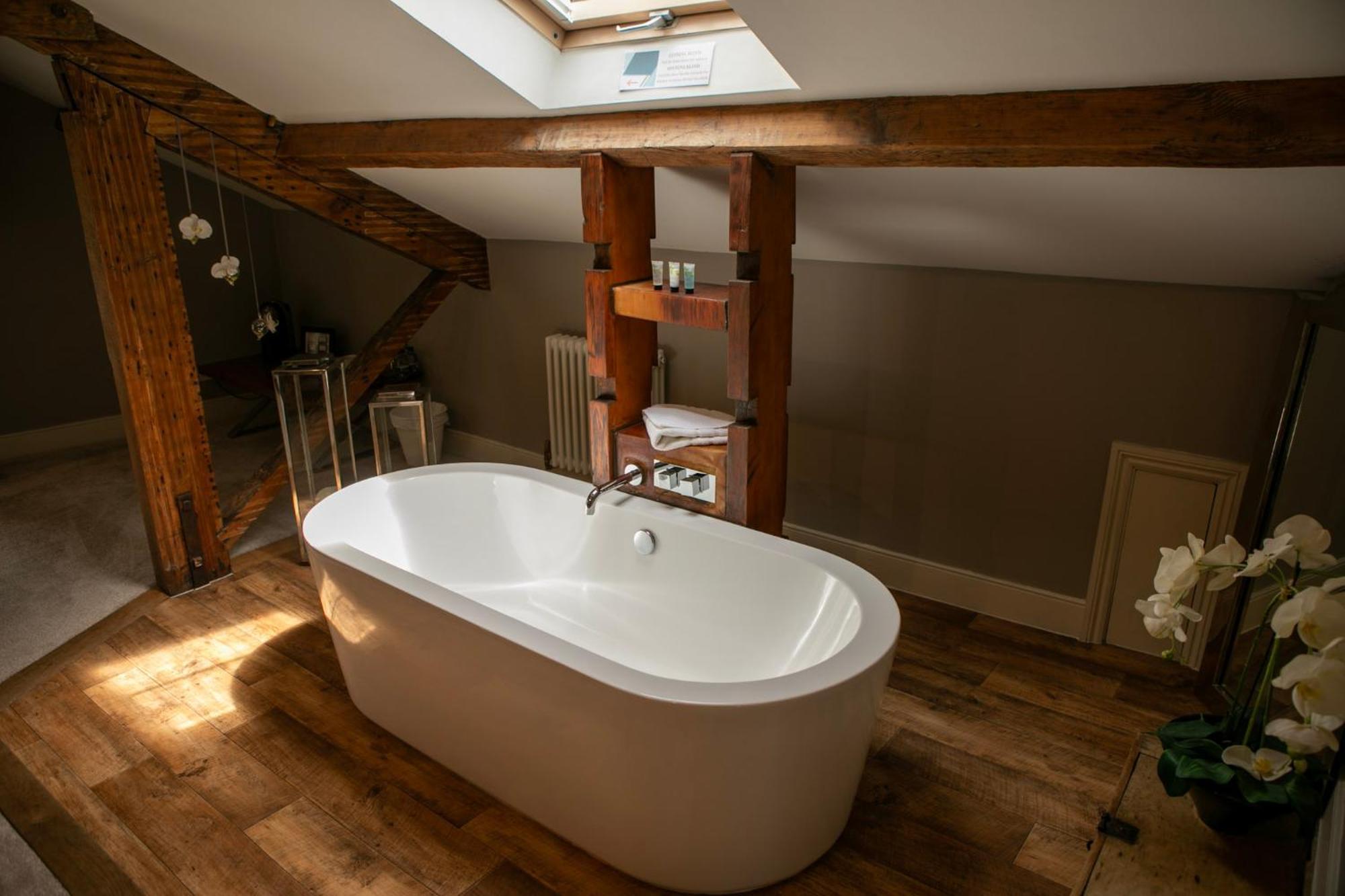 The Coach House 2* Skipton