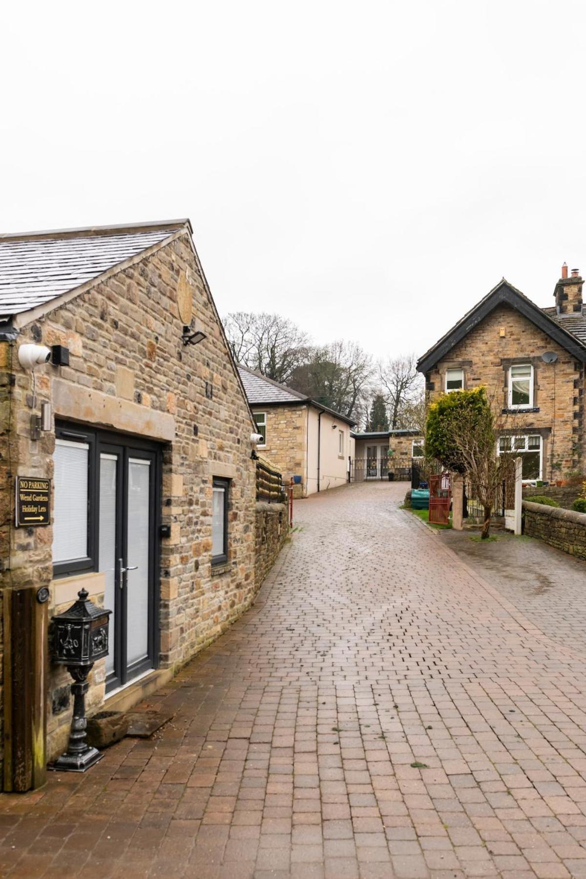 Wend Gardens Carleton Pet Friendly Holiday home *