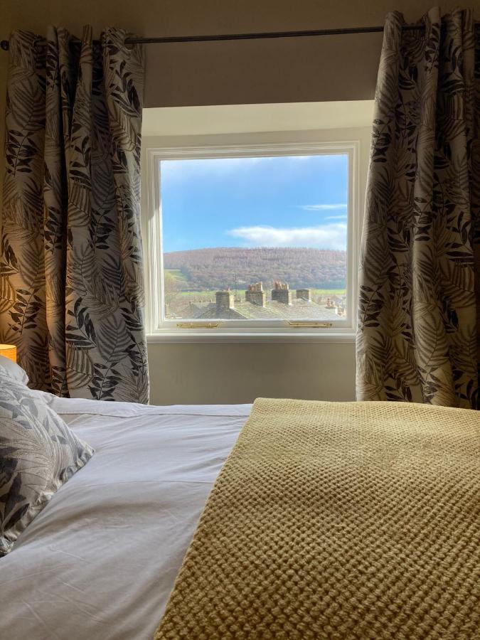 Bed & Breakfast Hall 5*