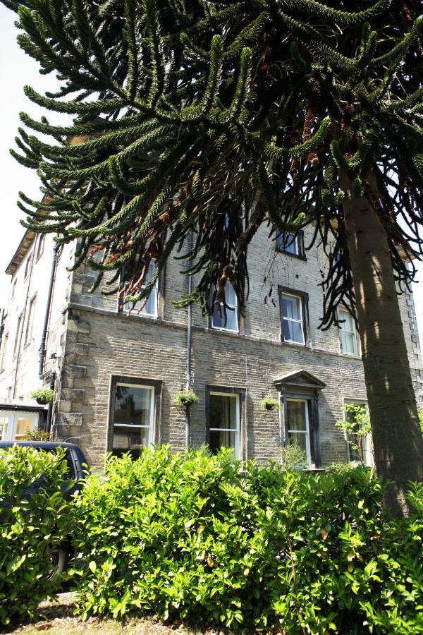 Bed & Breakfast Hall 5*