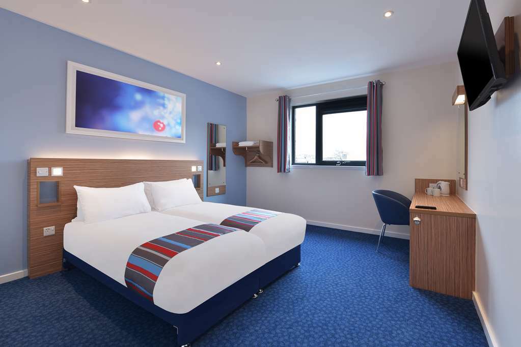 Travelodge Hotel 2*